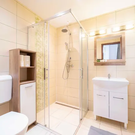 2br Party District K29 Apartament *