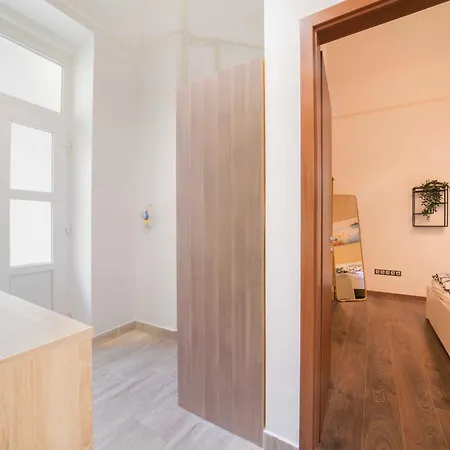 Διαμέρισμα 2br Party District K29 *